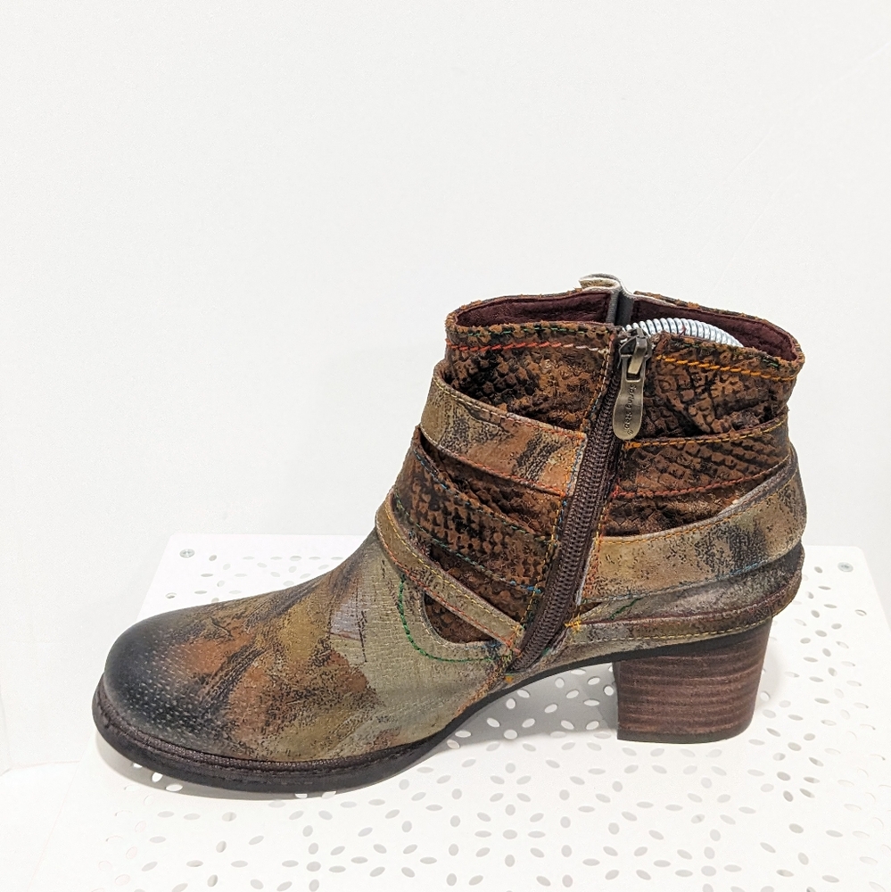 L ' Artiste leather Shazzam boots - Picture 11 of 16